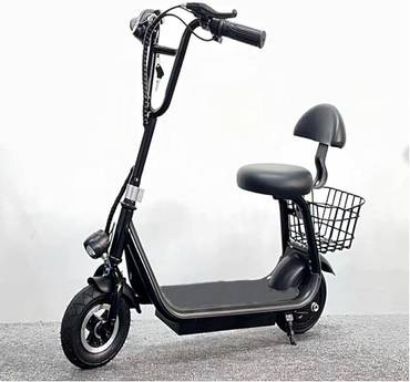 صورة سكوتر كهربائي بقوة 36V مع مقعد بالحجم الوسط لون أسود